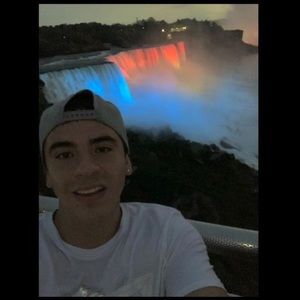 Meet your Posher, Holman